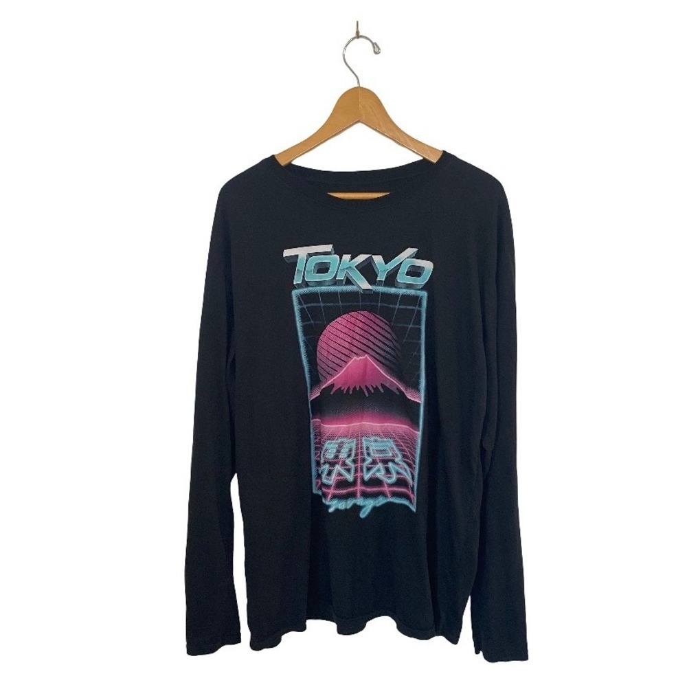 Super sick black long sleeve Tokyo Fresh Laundry shirt Size XL
